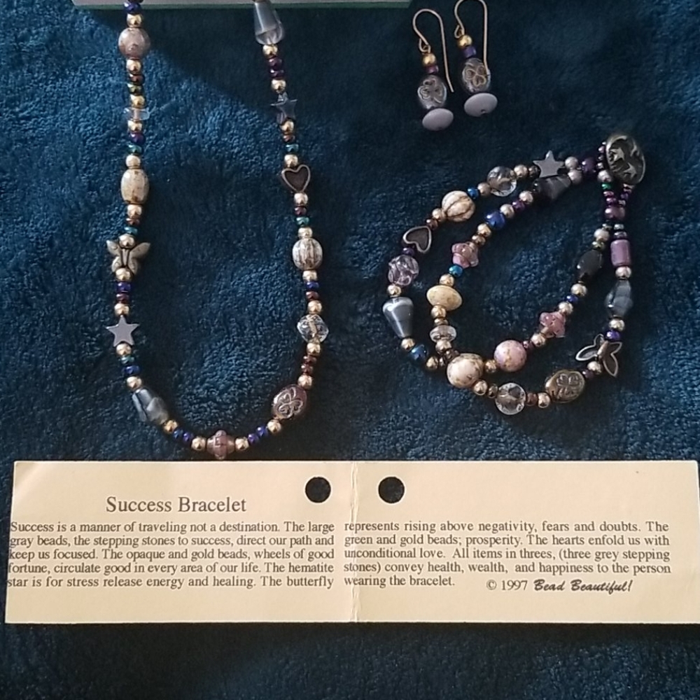 Beautiful Handmade Set - Picture 2 of 11